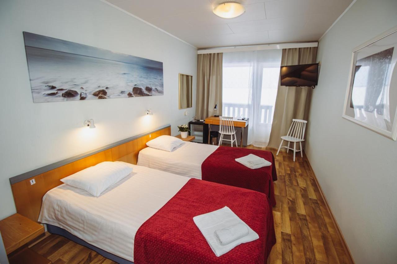 Hotel Promenaadi Haapsalu Luaran gambar