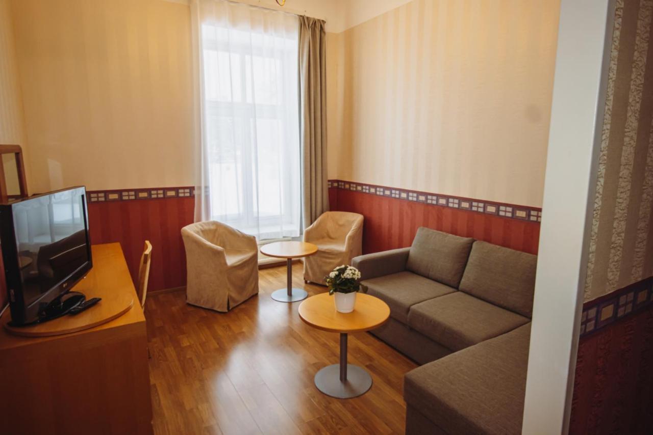 Hotel Promenaadi Haapsalu Luaran gambar