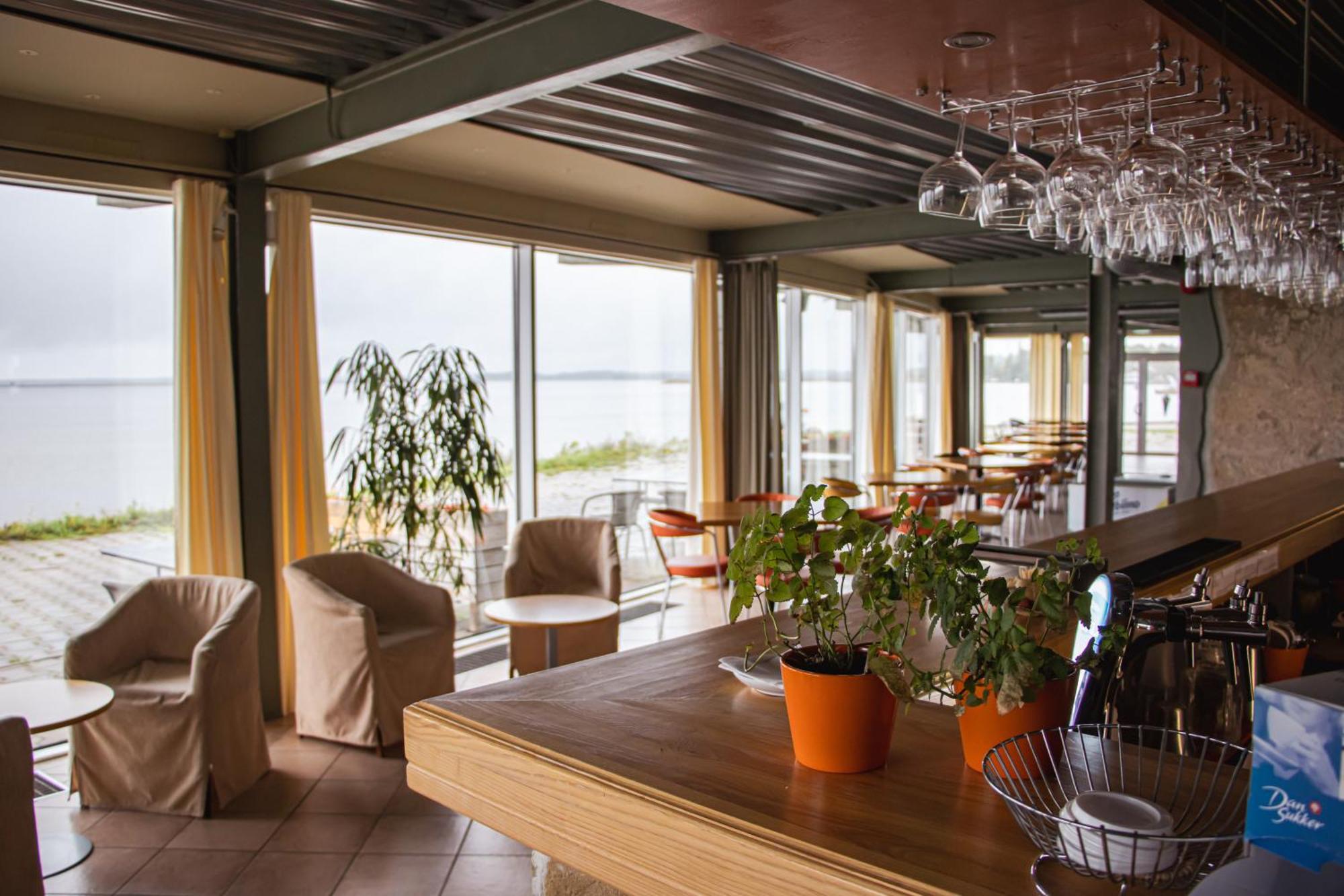 Hotel Promenaadi Haapsalu Luaran gambar