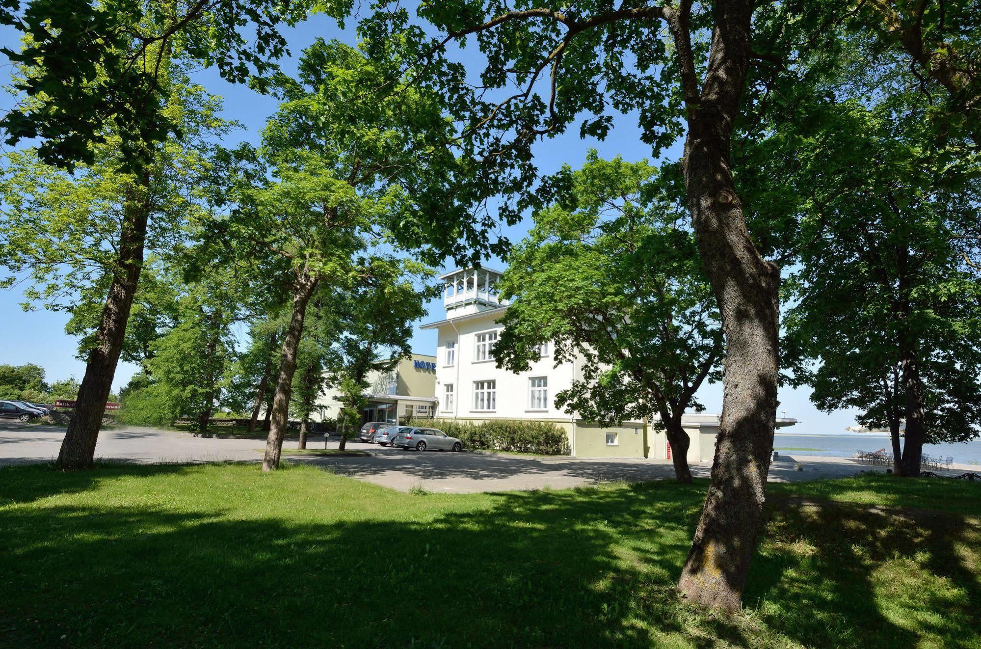 Hotel Promenaadi Haapsalu Luaran gambar