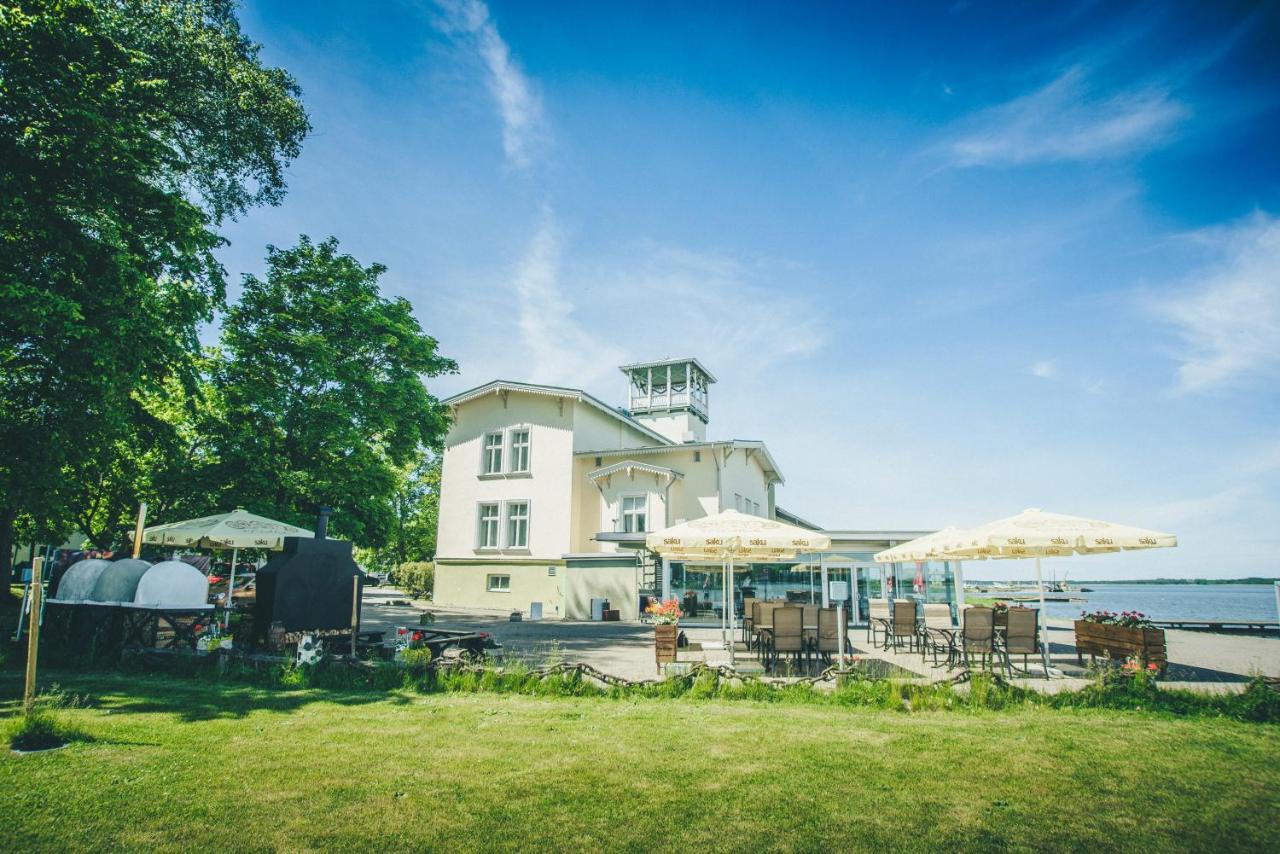 Hotel Promenaadi Haapsalu Luaran gambar