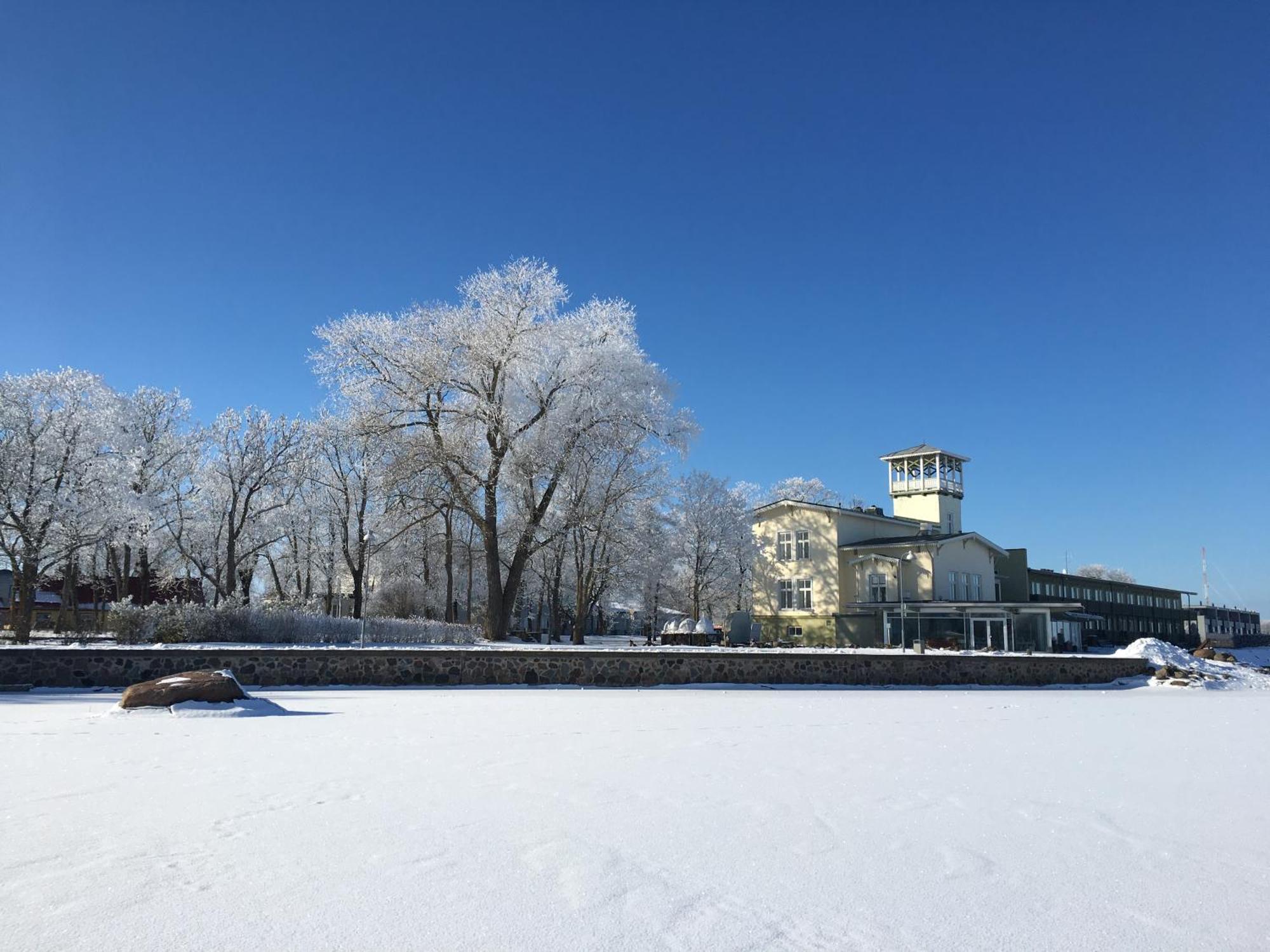 Hotel Promenaadi Haapsalu Luaran gambar